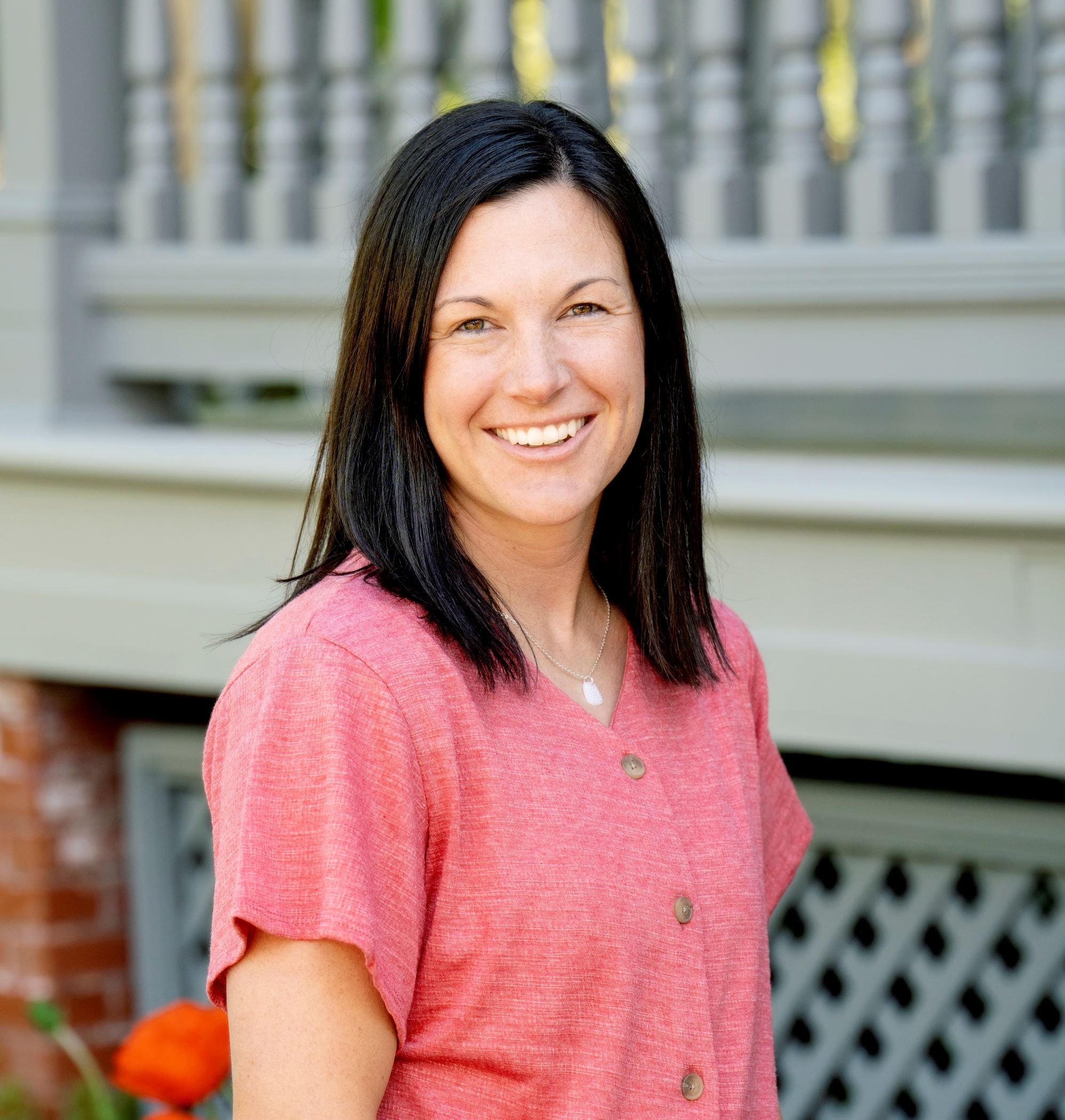 About Us - Professional Organizers & Declutter Experts